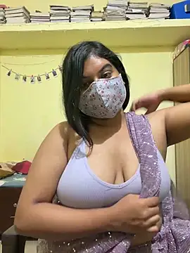 Snapshot of BigBreasted chatting on February 2026 05:31:01 PM BigBreasted online show from February 2026 05:31:01 PM