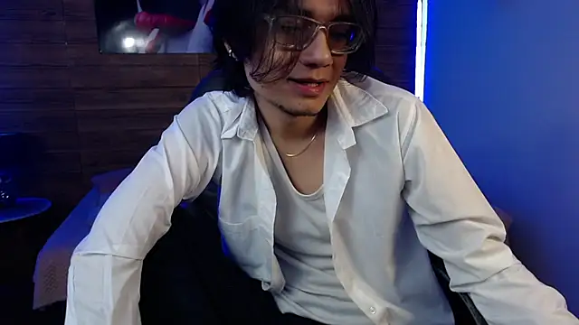 davoxer online show from November 2025 03:50:01 AM