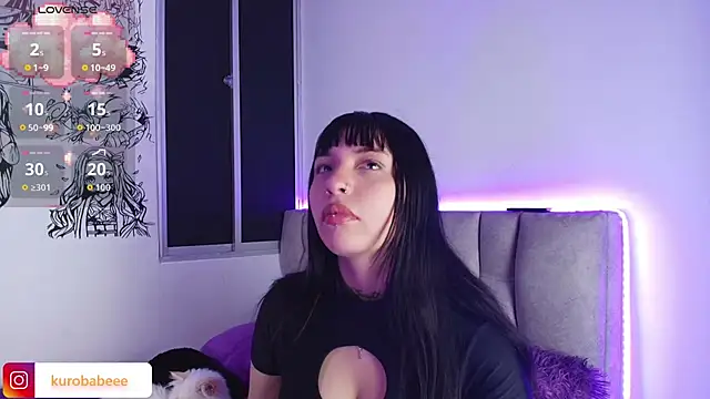 Kuro Vall online show from December 2025 07:42:01 PM