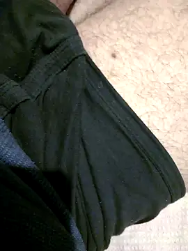 bullut06 online show from October 2025 04:13:01 AM