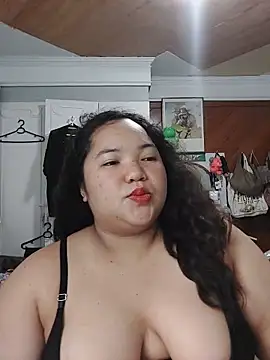 LianaCruzado online show from June 2026 04:53:01 PM