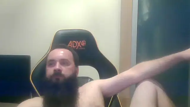 LondonMan1988 online show from October 2025 08:52:01 PM