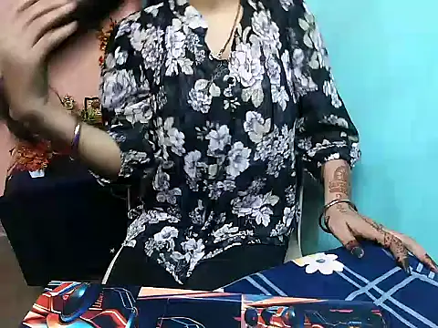 RIYA SOOD online show from September 2025 05:29:02 AM