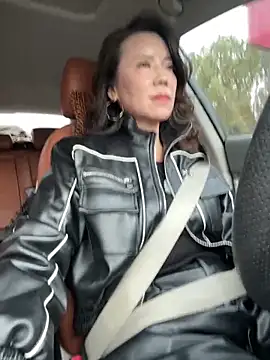 anna yngs online show from November 2025 07:42:02 AM