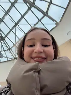 Snapshot of Mary_Sensory chatting on May 2026 01:04:02 PM Mary Sensory online show from May 2026 01:04:02 PM