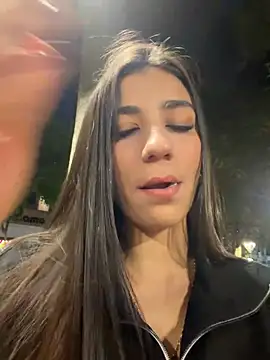 -juicy  online show from May 2026 11:33:01 PM