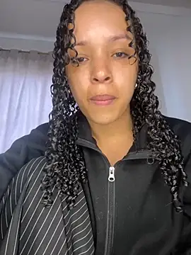 Yasmin777  online show from November 2025 05:20:01 PM