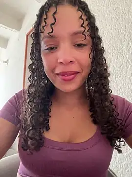 Yasmin777  online show from February 2026 08:05:01 PM