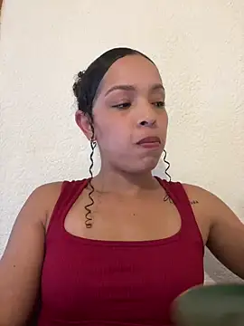 Yasmin777  online show from March 2026 10:28:01 PM