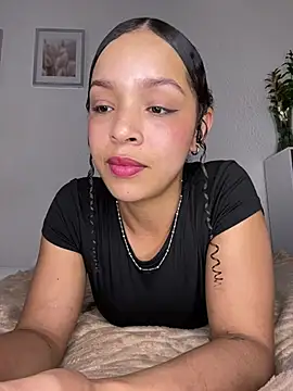 Snapshot of Yasmin777_ chatting on July 2026 10:12:02 PM Yasmin777 online show from July 2026 10:12:02 PM