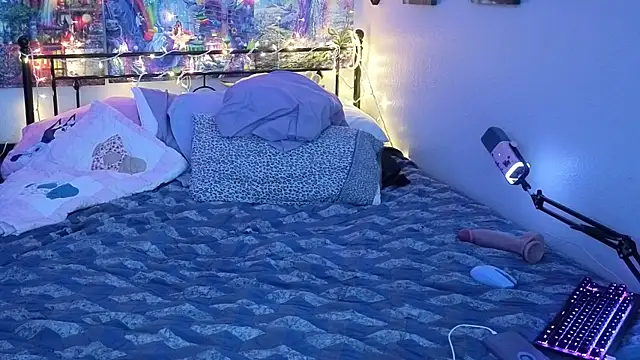 scarelett2372 online show from October 2025 10:16:01 AM