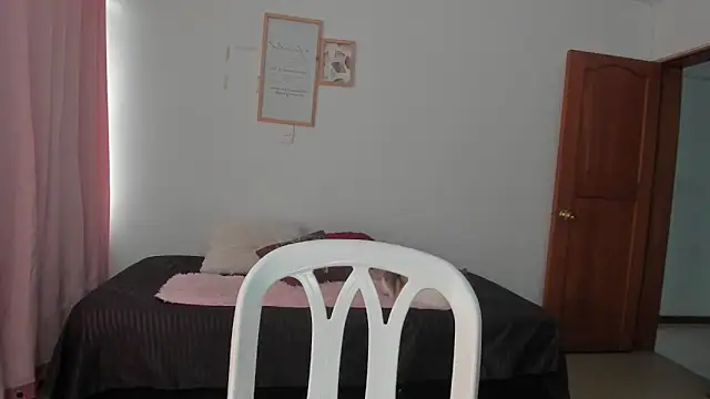 Ana  Pink online show from March 2026 10:32:01 PM