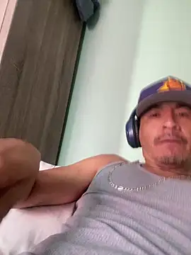 Snapshot of Chillo956 chatting on December 2025 08:27:02 PM Chillo956 online show from December 2025 08:27:02 PM