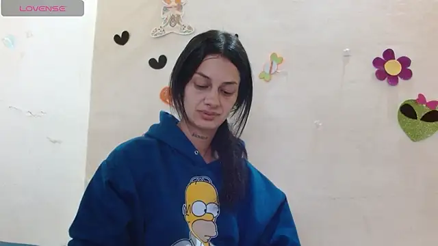 Akasha001 online show from November 2025 12:32:01 AM