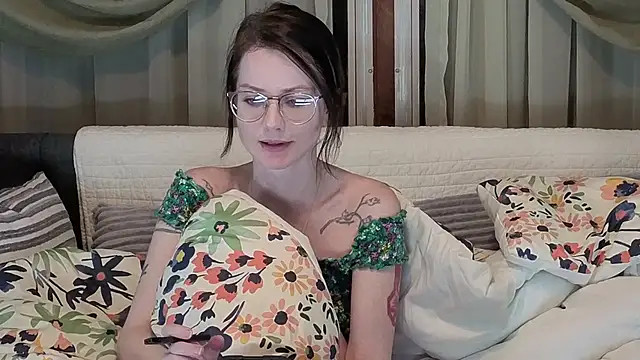 kohlbird online show from December 2025 03:05:01 AM