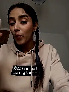 CandyFoxter  online show from November 2025 08:46:01 AM