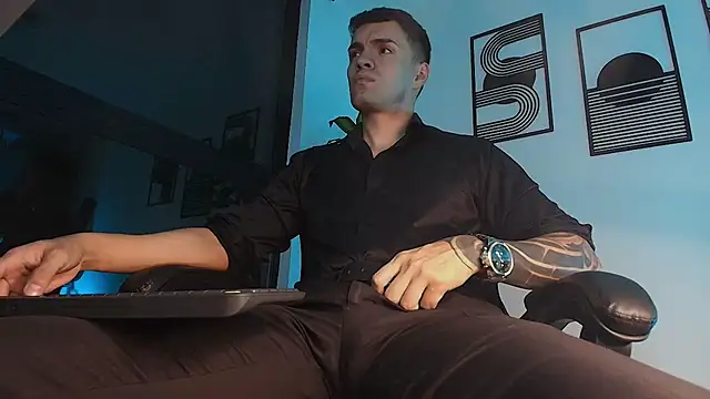 Snapshot of ALPHA_DOMINUS_ chatting on July 2026 03:31:02 AM ALPHA DOMINUS online show from July 2026 03:31:02 AM