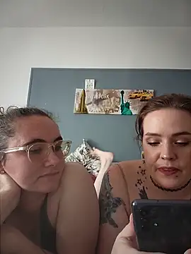 AndHerXO online show from March 2026 02:53:01 PM