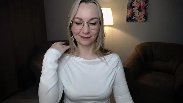 Snapshot of Ava_Elior chatting on April 2026 01:41:01 PM Ava Elior online show from April 2026 01:41:01 PM