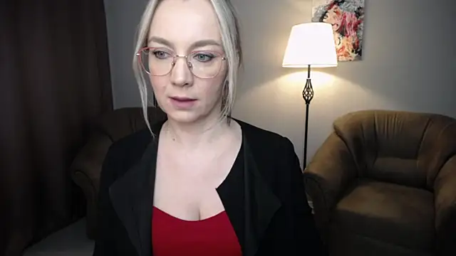 Snapshot of Ava_Elior chatting on April 2026 11:43:01 AM Ava Elior online show from April 2026 11:43:01 AM