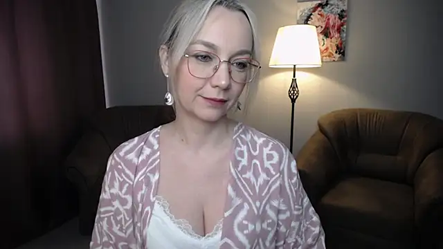 Snapshot of Ava_Elior chatting on April 2026 11:59:01 AM Ava Elior online show from April 2026 11:59:01 AM