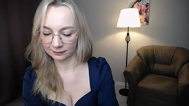 Snapshot of Ava_Elior chatting on April 2026 05:35:02 AM Ava Elior online show from April 2026 05:35:02 AM