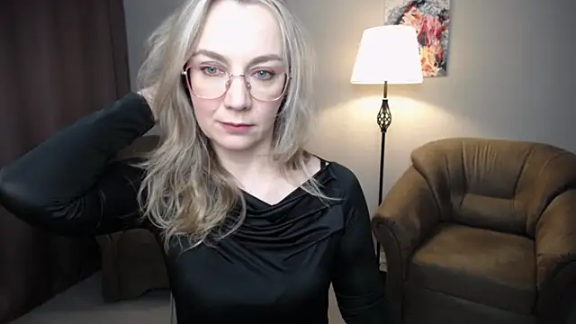 Snapshot of Ava_Elior chatting on April 2026 12:33:01 PM Ava Elior online show from April 2026 12:33:01 PM