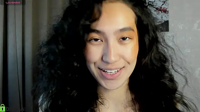 FlirtyAura online show from December 2025 03:45:02 AM