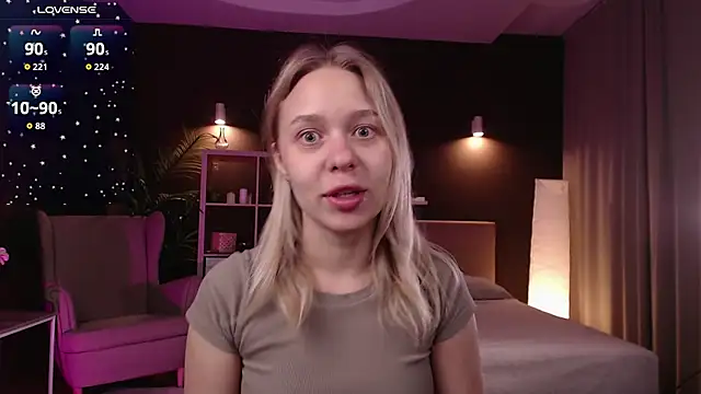 Pooja Hegde online show from September 2025 01:07:01 AM