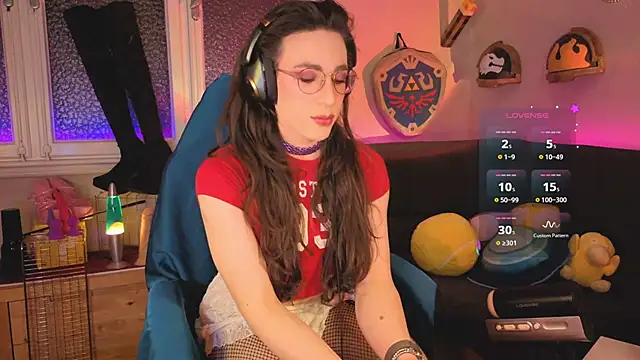 Zesty Peach online show from May 2026 12:30:02 AM