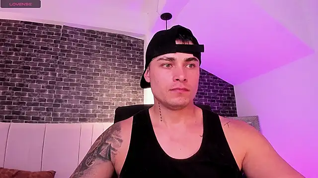 connorsmiith online show from February 2026 04:16:01 PM