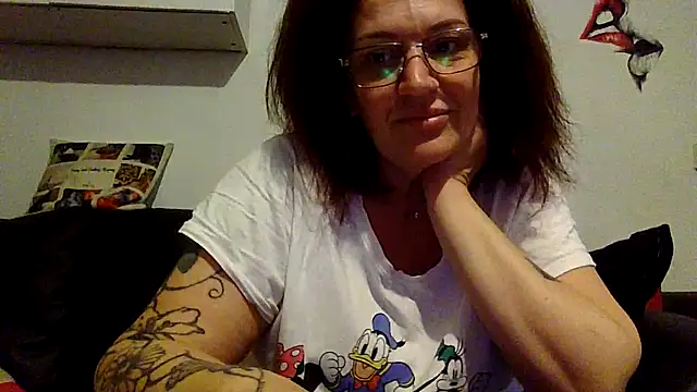 RubyyRosee online show from April 2026 05:45:02 AM