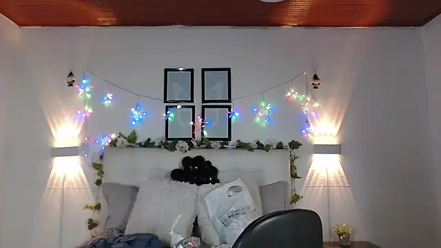 Megan 05  online show from March 2026 07:03:02 PM