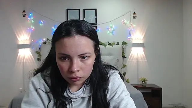 Snapshot of Megan_05_ chatting on May 2026 07:10:02 PM Megan 05 online show from May 2026 07:10:02 PM