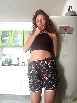 amelie sex online show from December 2025 06:48:01 PM