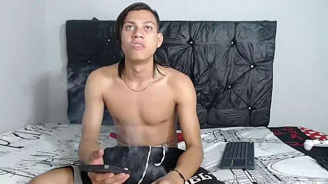 Snapshot of masterbrave420 chatting on September 2025 07:21:02 AM masterbrave420 online show from September 2025 07:21:02 AM