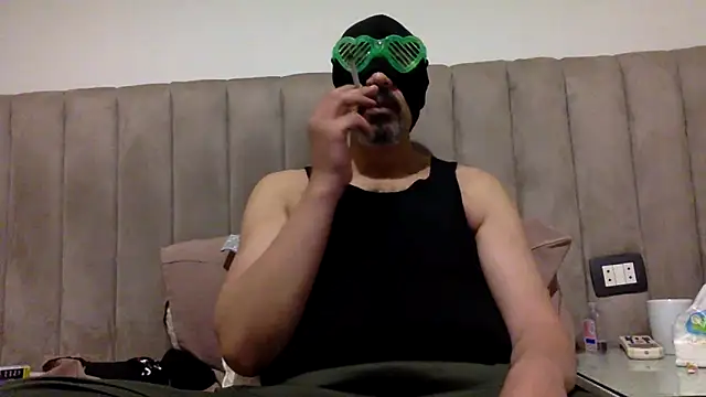 Snapshot of CaiBull chatting on June 2026 08:23:01 PM CaiBull online show from June 2026 08:23:01 PM