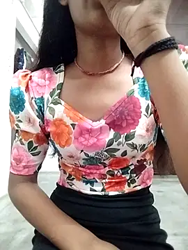 Snapshot of Naina_04 chatting on October 2025 03:52:01 PM Naina 04 online show from October 2025 03:52:01 PM