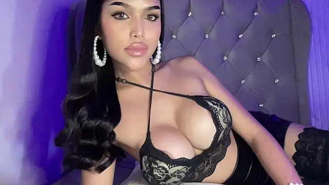 KhendraBrown online show from April 2026 06:45:02 PM