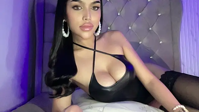 KhendraBrown online show from April 2026 08:37:01 PM