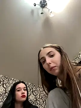 Snapshot of lis_silver chatting on December 2025 09:18:01 AM lis silver online show from December 2025 09:18:01 AM