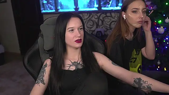 Snapshot of lis_silver chatting on January 2026 01:58:01 PM lis silver online show from January 2026 01:58:01 PM