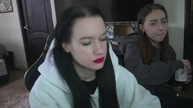 Snapshot of lis_silver chatting on February 2026 09:23:01 AM lis silver online show from February 2026 09:23:01 AM