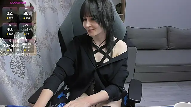Snapshot of MistyDark chatting on April 2026 11:35:01 AM MistyDark online show from April 2026 11:35:01 AM