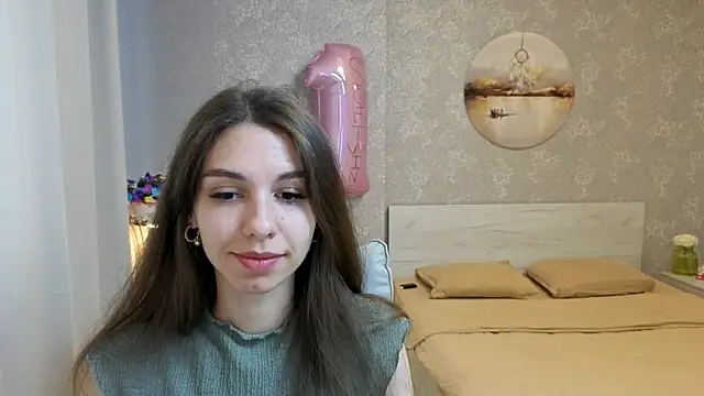 Snapshot of KellyShines chatting on June 2026 11:23:02 AM KellyShines online show from June 2026 11:23:02 AM