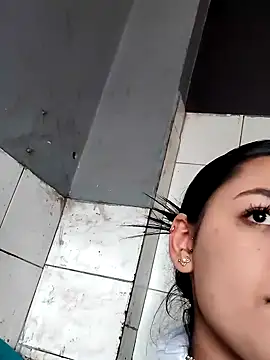 Megara 25 online show from October 2025 03:02:01 PM