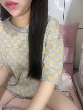 Snapshot of RubyBerry chatting on September 2025 02:34:02 AM RubyBerry online show from September 2025 02:34:02 AM