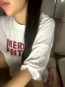 Snapshot of RubyBerry chatting on September 2025 04:23:02 PM RubyBerry online show from September 2025 04:23:02 PM