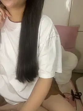 Snapshot of RubyBerry chatting on October 2025 08:55:01 AM RubyBerry online show from October 2025 08:55:01 AM