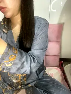 Snapshot of RubyBerry chatting on November 2025 08:36:02 AM RubyBerry online show from November 2025 08:36:02 AM